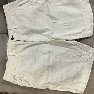 American Eagle Outfitters Off-White Active Flex Shorts